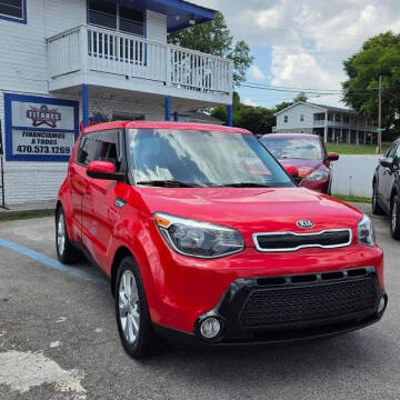2016 Kia Soul +