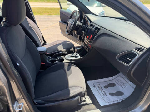 2013 Chrysler 200 Touring