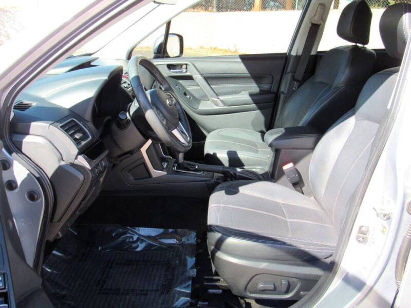 2017 Subaru Forester 2.5i Touring