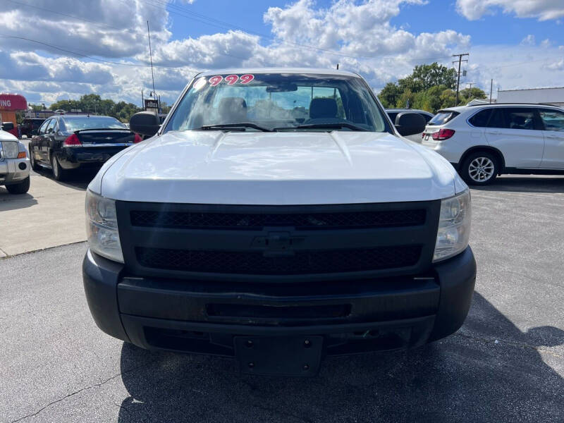 2011 Chevrolet Silverado 1500 Work Truck photo 3