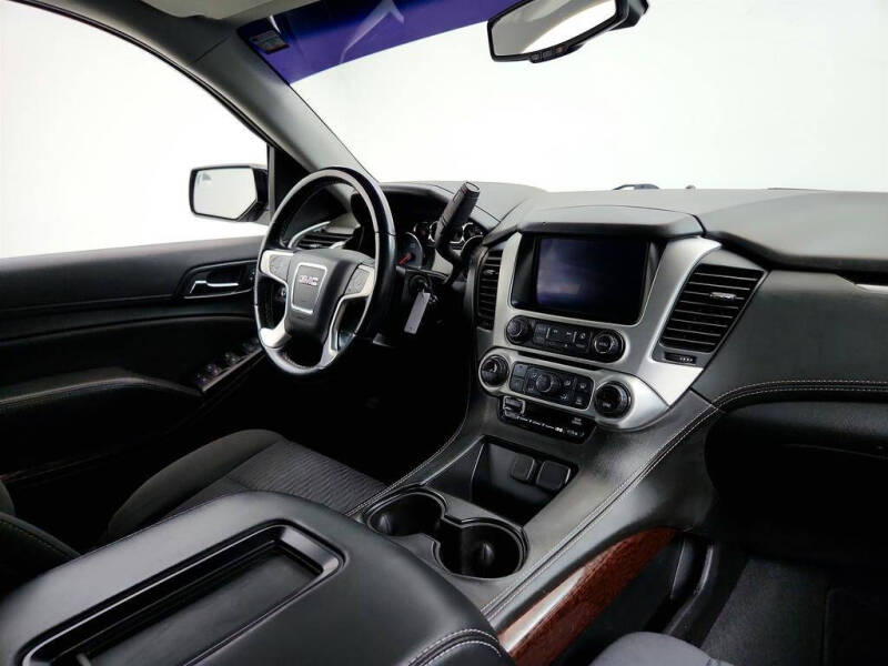 2020 GMC Yukon SLE
