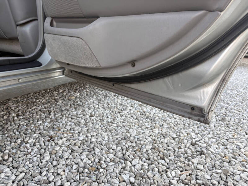 2003 Toyota Avalon XL