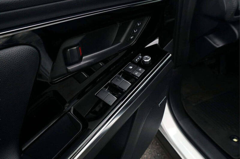 2023 Subaru Solterra Touring