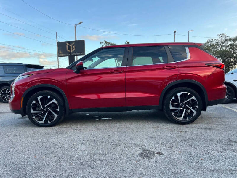 2022 Mitsubishi Outlander ES