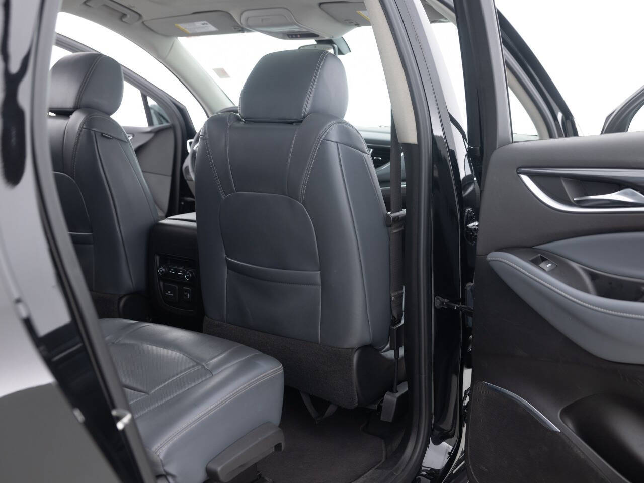 Used Car 2018 Buick Enclave  Essence 4x4 4dr Crossover For Sale Under $15,000 In Coal City, Illinois