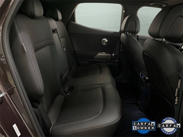 2024 Genesis GV60 Standard