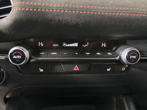 2024 Mazda Mazda3 Hatchback 2.5 Carbon Turbo