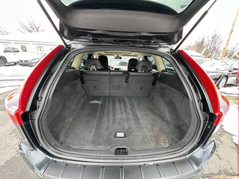 2011 Volvo XC60 T6 R-Design