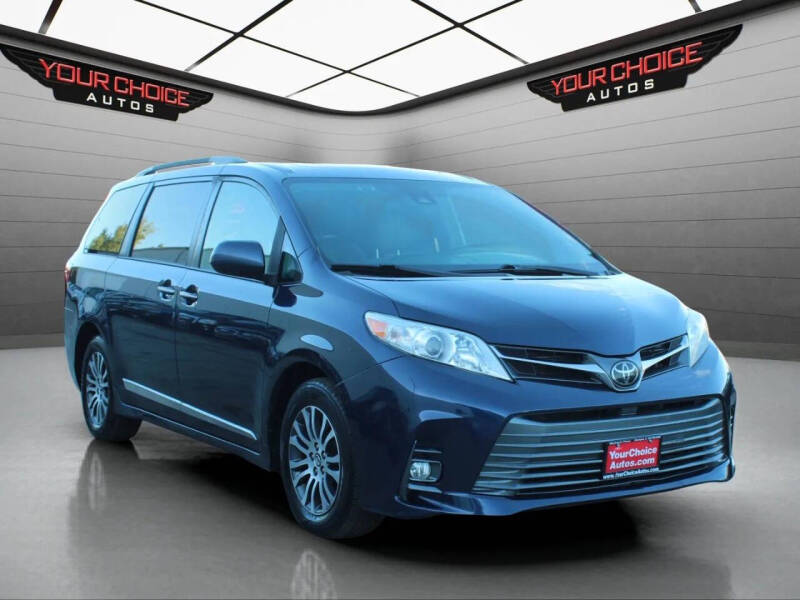 2019 Toyota Sienna XLE 8-Passenger