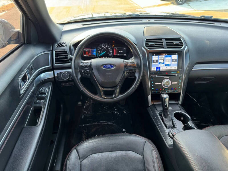 2017 Ford Explorer Sport