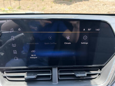 2025 Chevrolet Trax RS