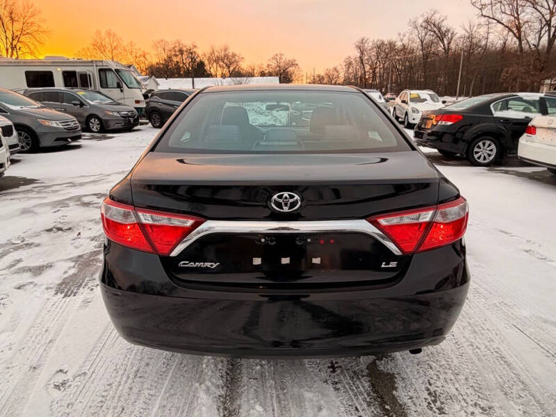 2016 Toyota Camry LE