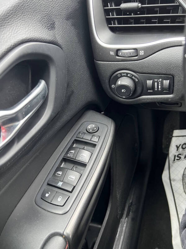 2020 Jeep Cherokee Trailhawk