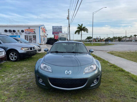 2011 Mazda MX-5 Miata for sale at ONYX AUTOMOTIVE, LLC in Largo FL