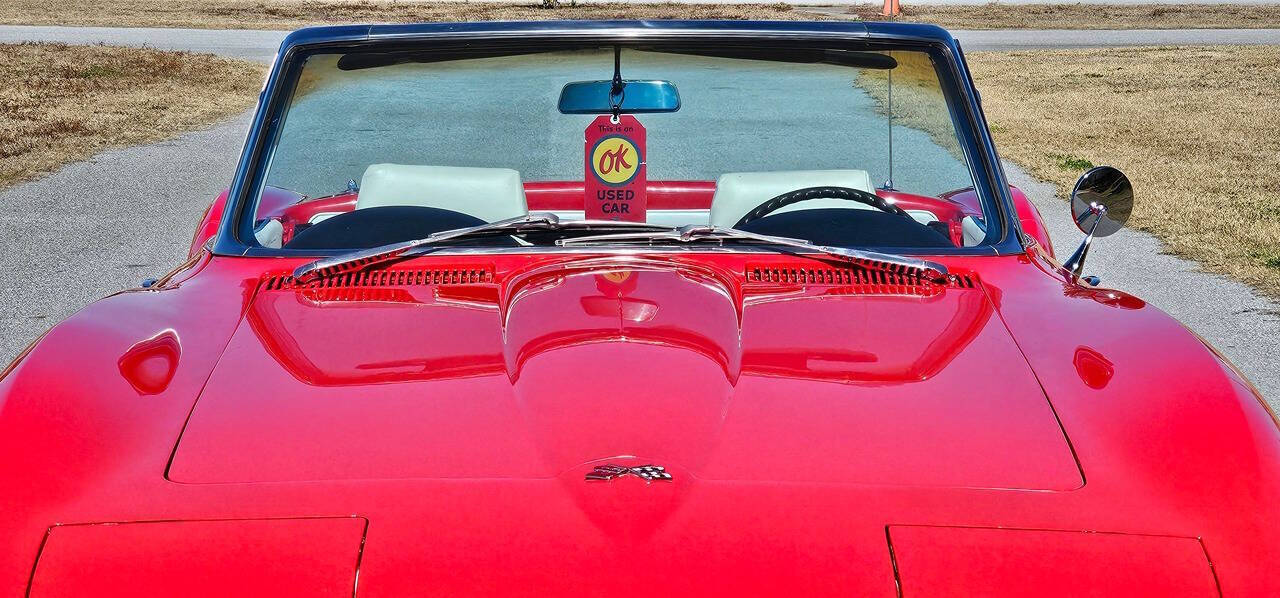 1967 Chevrolet Corvette Stingray 26