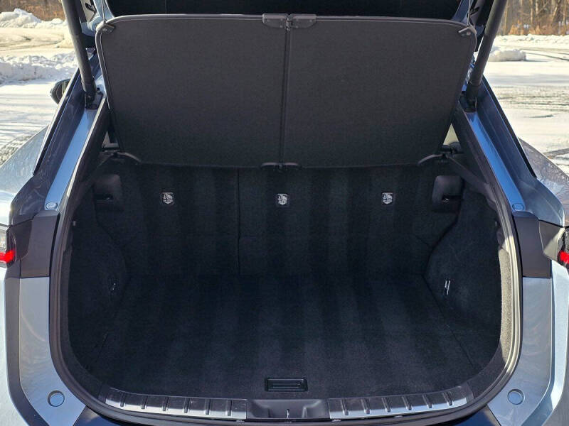 2023 Lexus RZ 450e Luxury