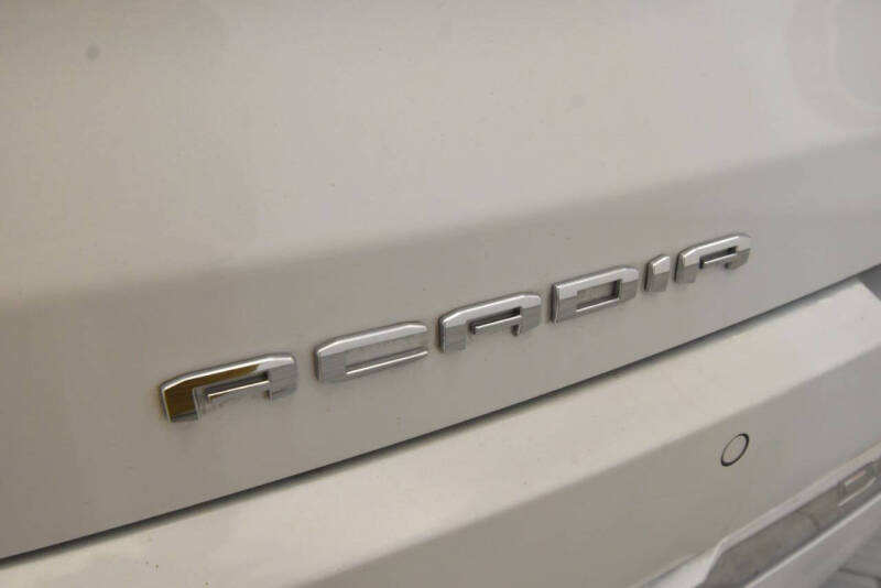 2022 GMC Acadia Denali