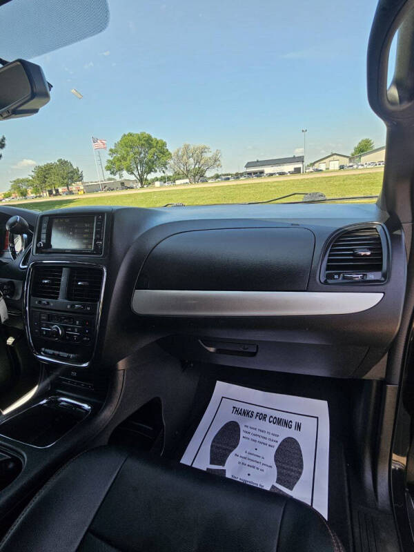 2016 Dodge Grand Caravan R/T