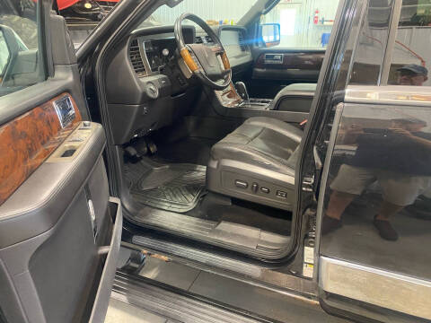 2011 Lincoln Navigator L