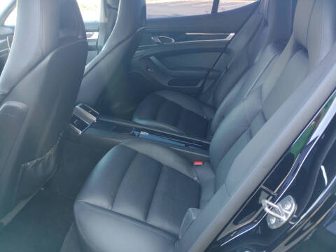 2012 Porsche Panamera