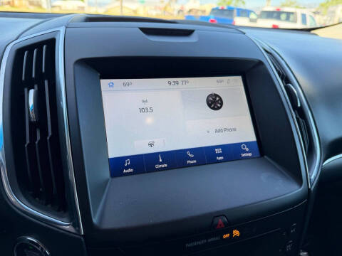 2020 Ford Edge Titanium