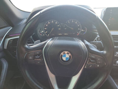 2018 BMW 5 Series 530i