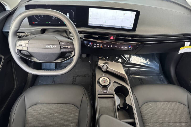 2025 Kia EV6 Light Long Range