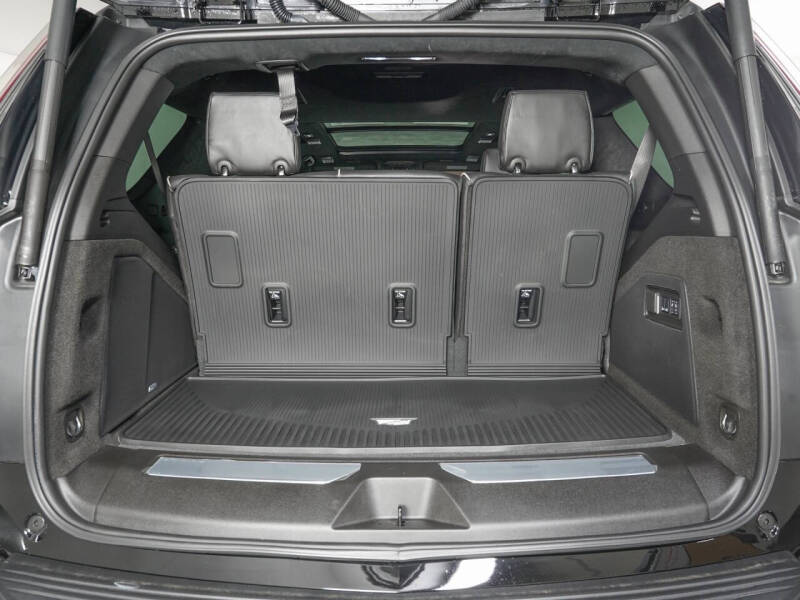 2025 Cadillac Escalade-V