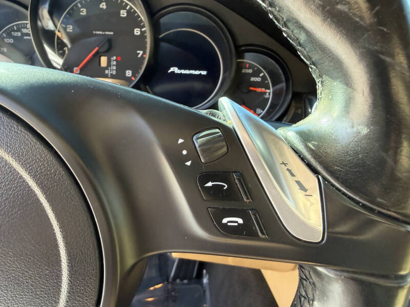 2015 Porsche Panamera