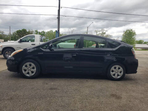 2009 Toyota Prius for sale at Dave's Garage & Auto Sales in East Peoria IL