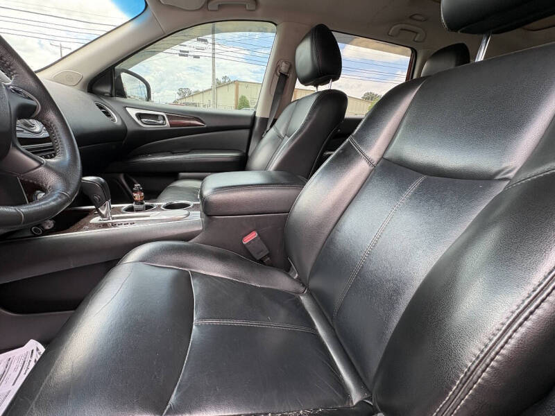 2016 Nissan Pathfinder SL