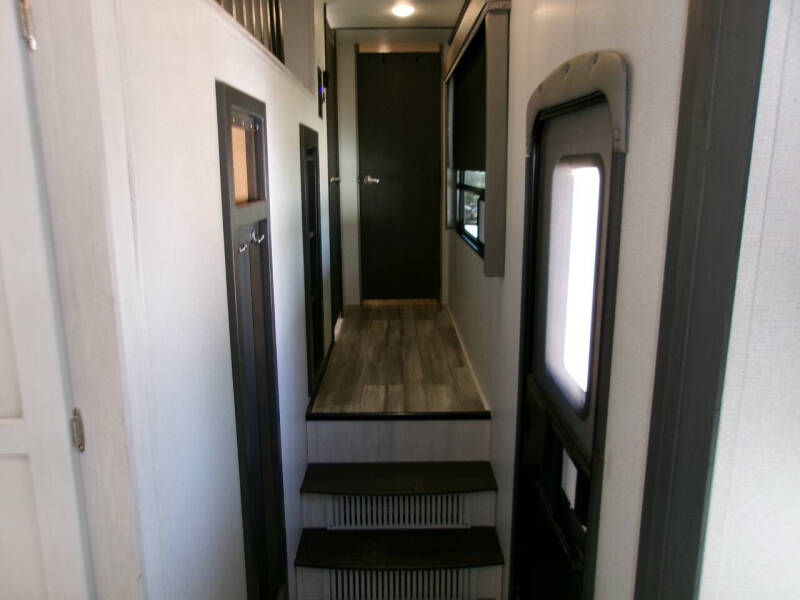 2022 Keystone RV Sprinter 3570LFT