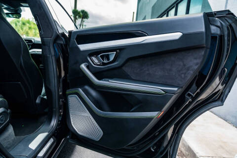 2019 Lamborghini Urus