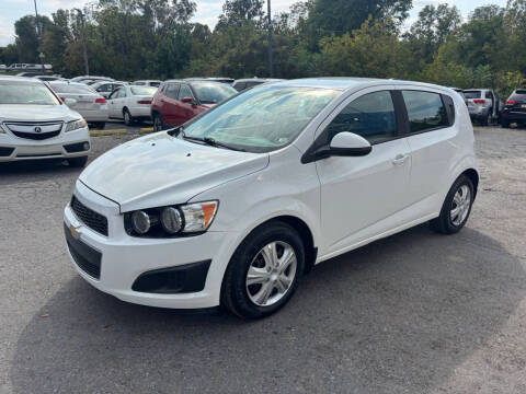 2015 Chevrolet Sonic LS Manual