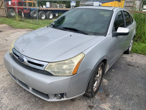 2009 Ford Focus for sale at EXECUTIVE CAR SALES LLC in North Fort Myers FL