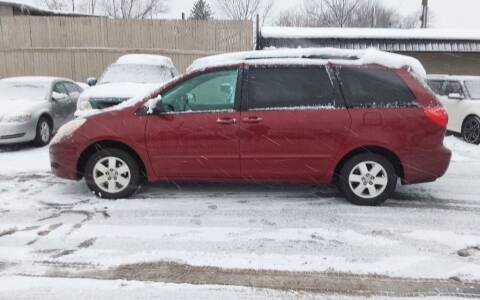 2006 Toyota Sienna for sale at Settle Auto Sales TAYLOR ST. in Fort Wayne IN
