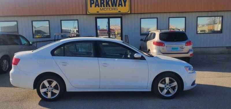 2012 Volkswagen Jetta for sale at Parkway Motors in Springfield IL