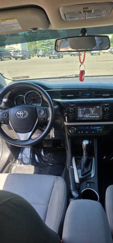 2015 Toyota Corolla LE