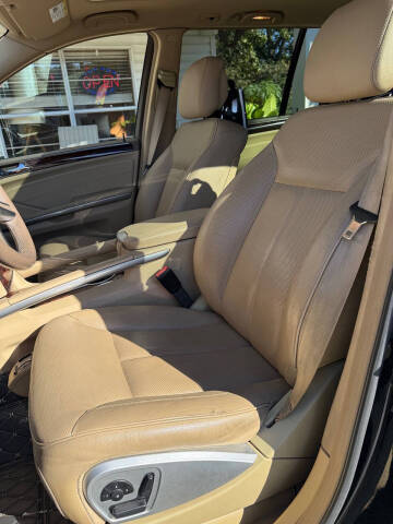 2012 Mercedes-Benz GL-Class GL 550 4MATIC