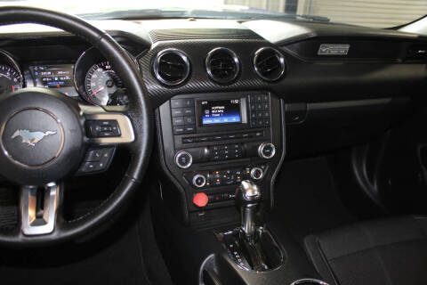 2015 Ford Mustang V6