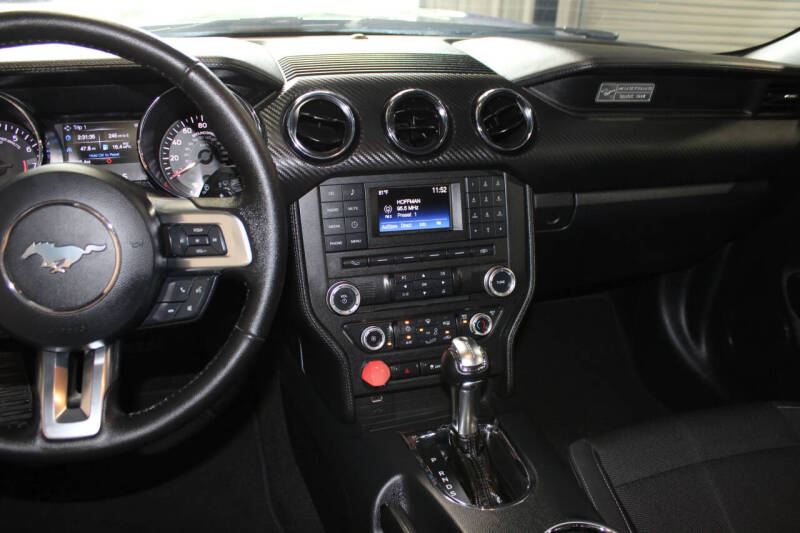 2015 Ford Mustang V6