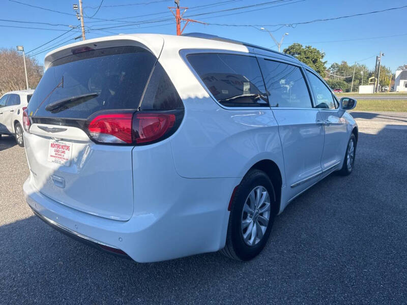 2018 Chrysler Pacifica Touring L