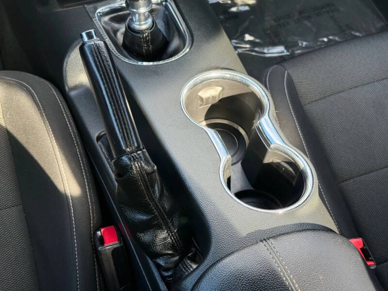 2015 Ford Mustang V6