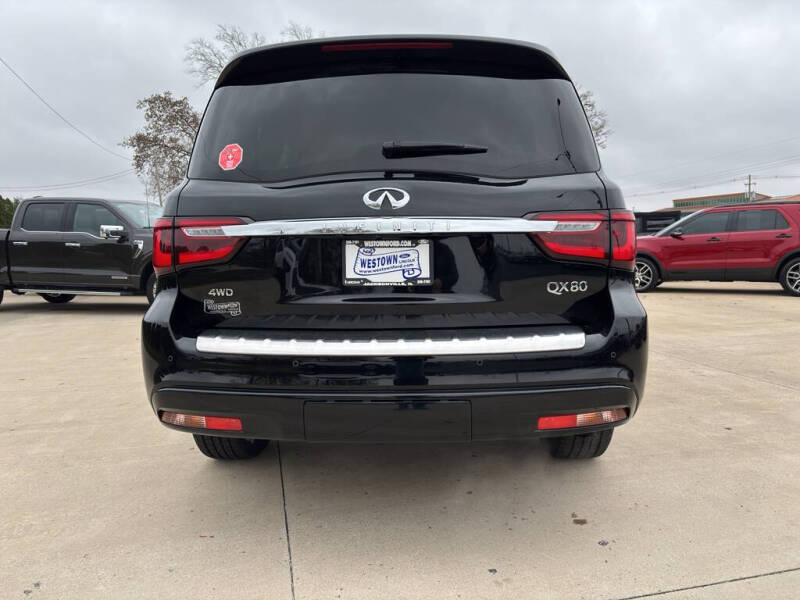 2022 Infiniti QX80 Luxe