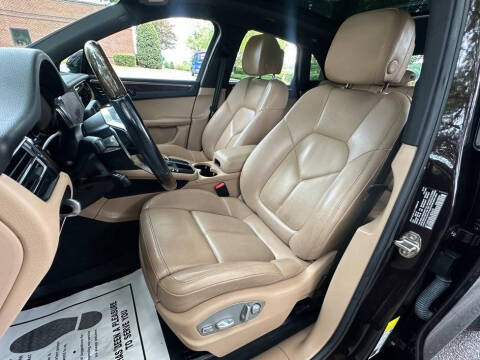 2020 Porsche Macan S