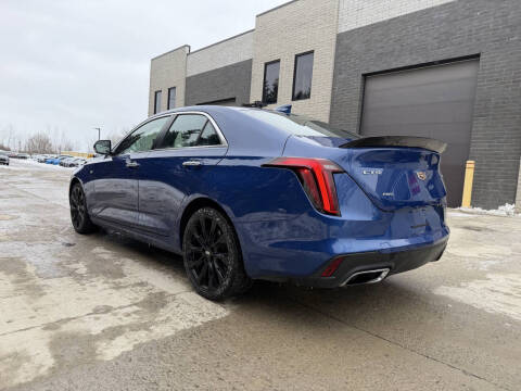 2023 Cadillac CT4 Luxury