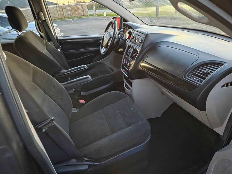 2016 Dodge Grand Caravan American Value Package