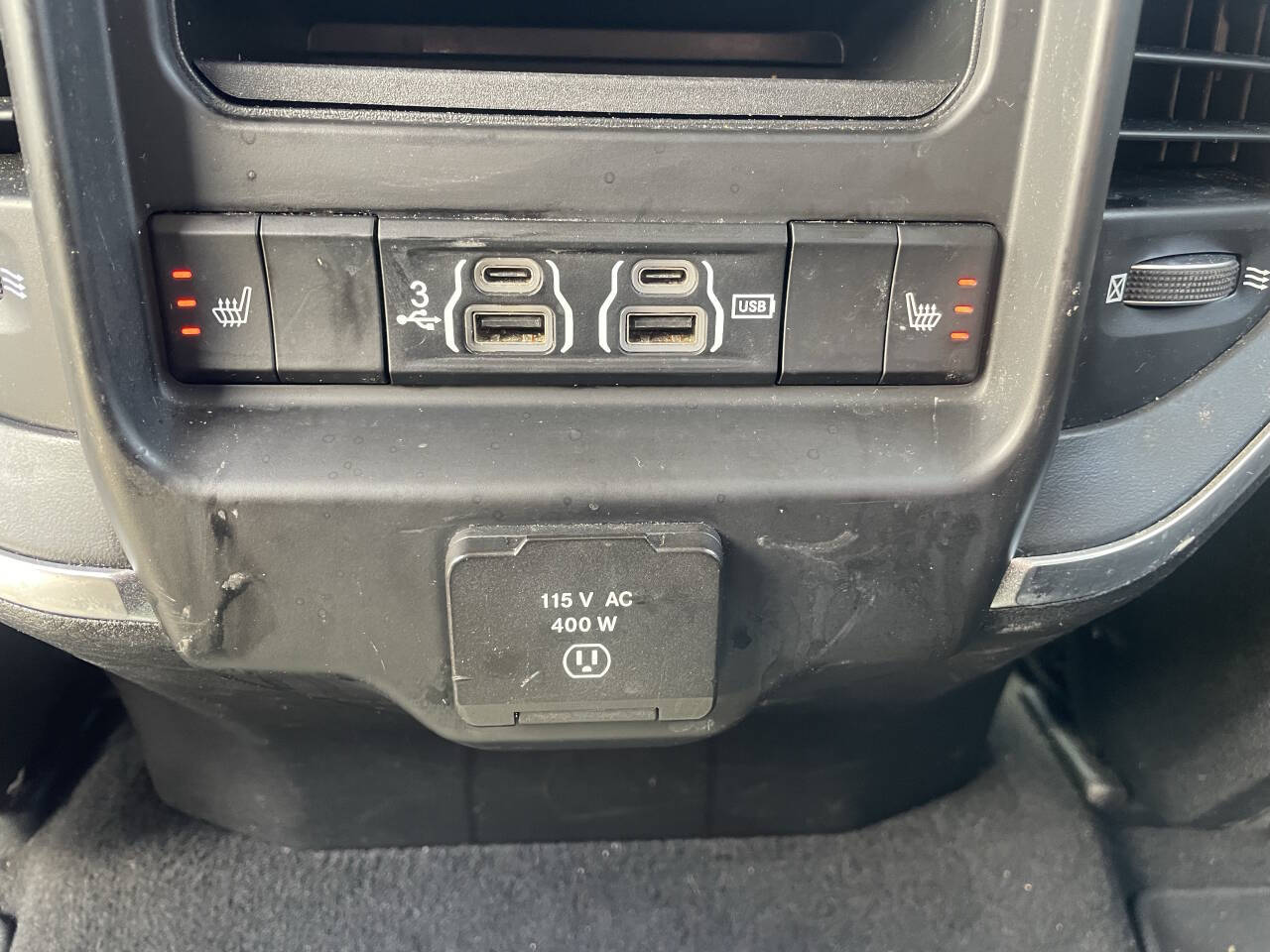 2019 Ram 1500 Laramie photo 24