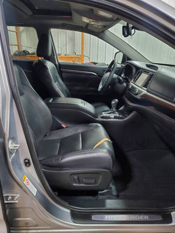 2016 Toyota Highlander Limited