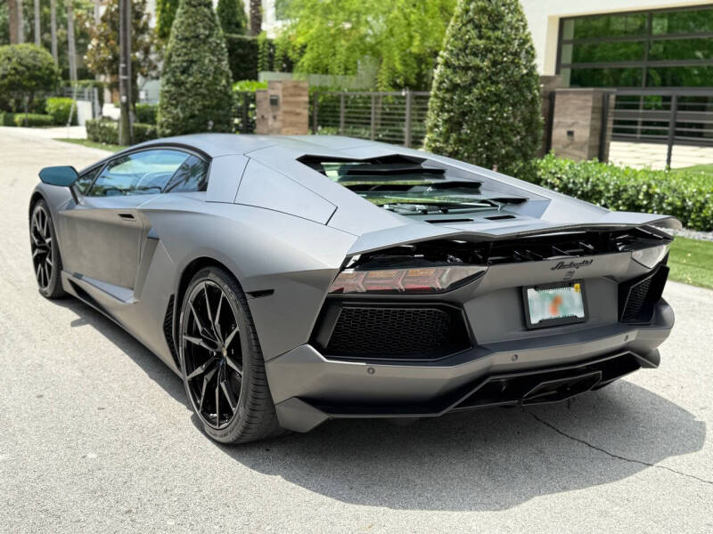 2013 Lamborghini Aventador LP 700-4